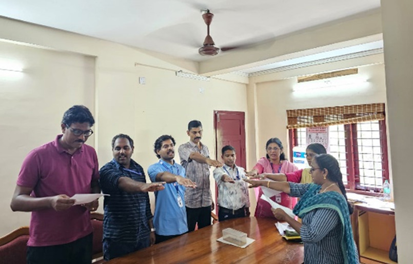 KSCSTE-SRIBS observed the International Day for Older Persons on 01/10/2024, with a pledge led by Director Dr. C. H. Suresh